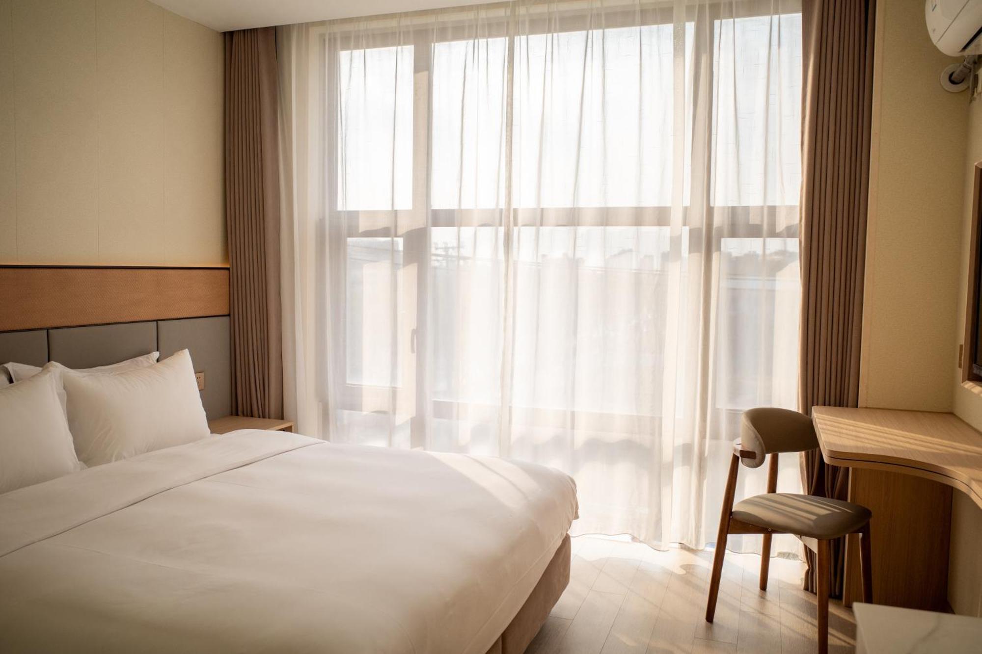 Shanghai Joyful Star Hotel-Free Shuttle Bus To Pudong Airport And Disneyland Extérieur photo
