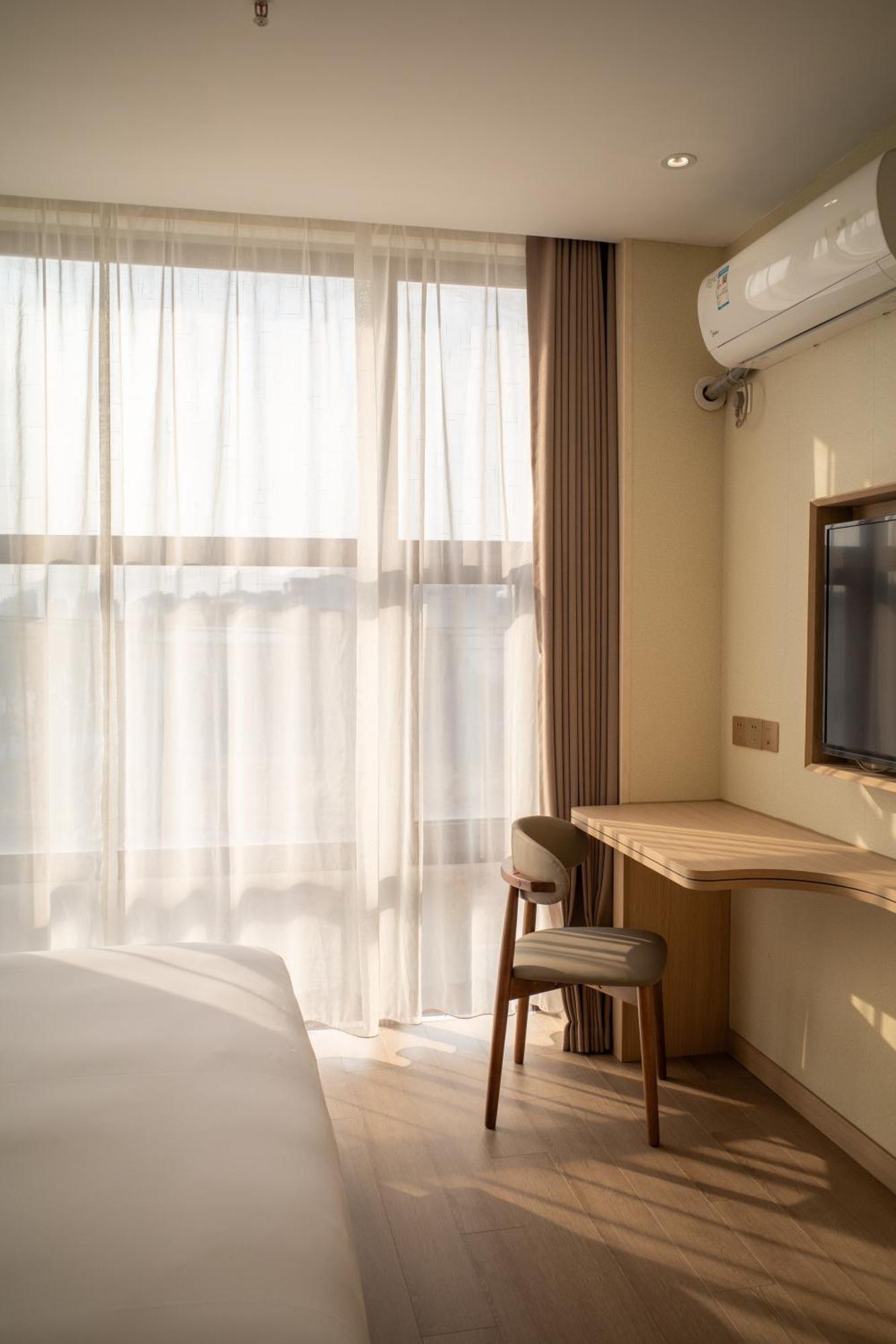Shanghai Joyful Star Hotel-Free Shuttle Bus To Pudong Airport And Disneyland Extérieur photo