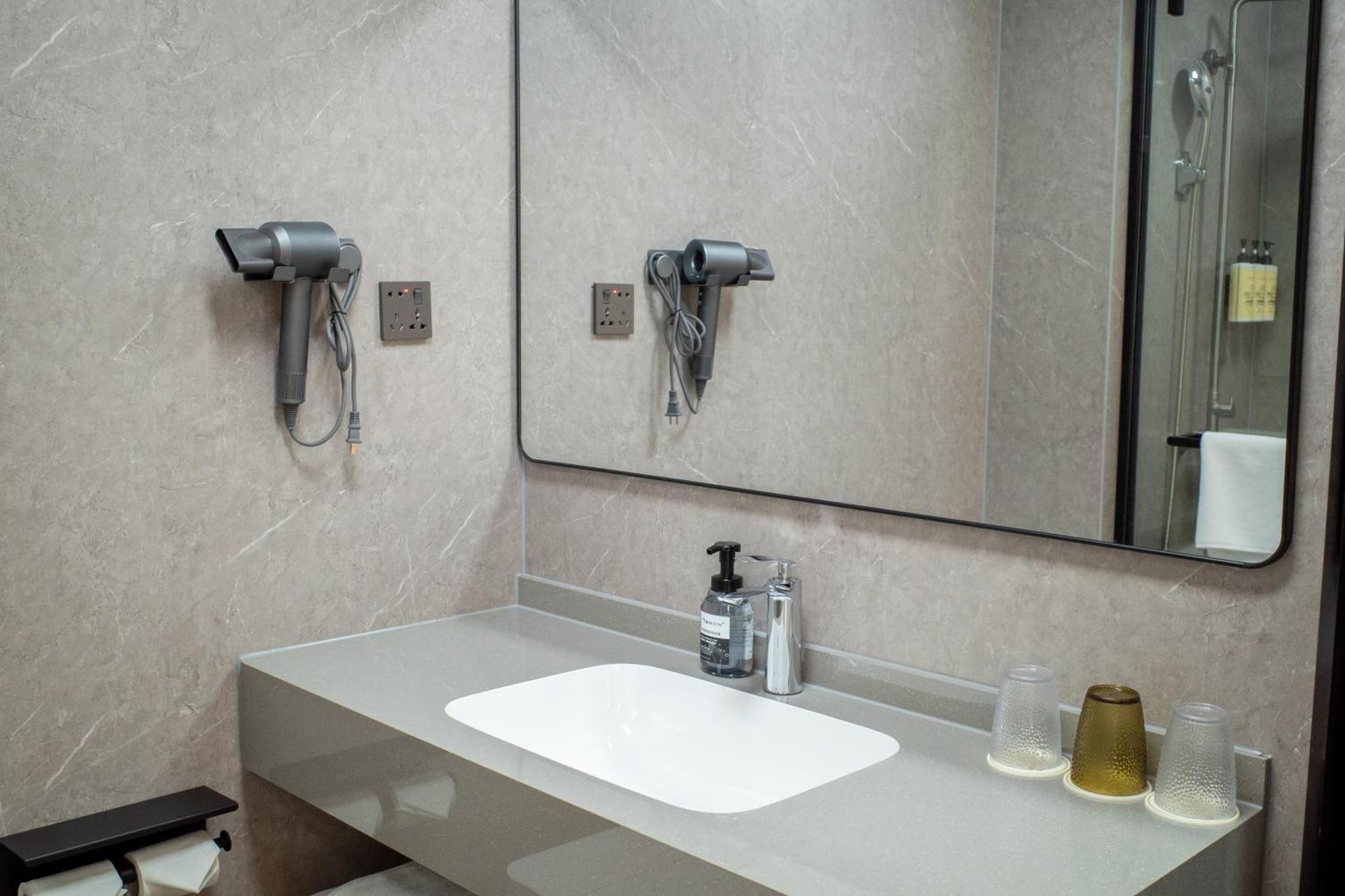 Shanghai Joyful Star Hotel-Free Shuttle Bus To Pudong Airport And Disneyland Extérieur photo